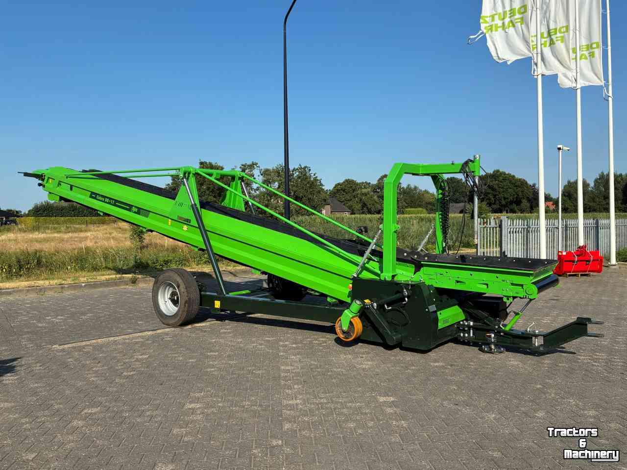 Telescopic storeloader AVR Cobra 80-17 + Toevoeband