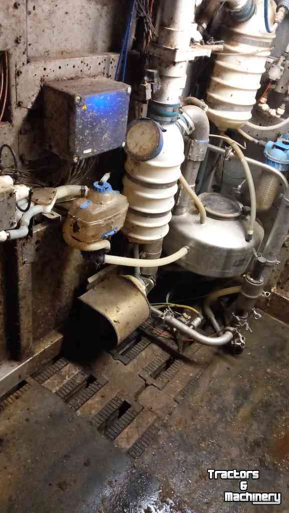 Milking robot Bou-Matic mr s2
