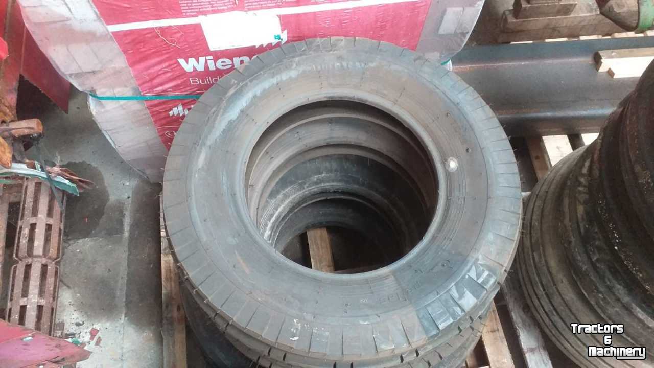 Wheels, Tyres, Rims & Dual spacers  750x18