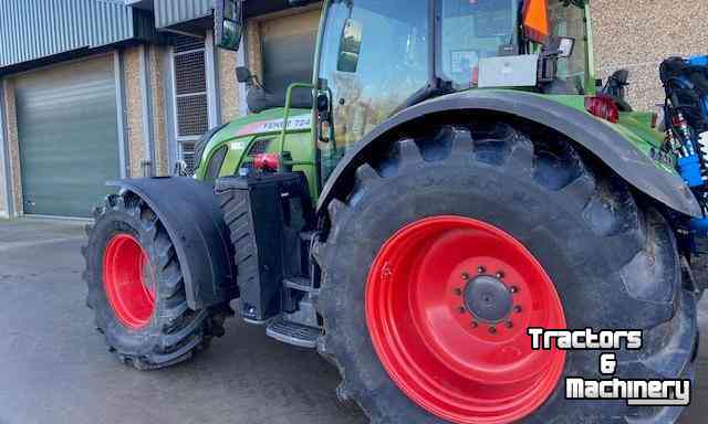 Tractors Fendt 724 S4 Profi Plus Tractor