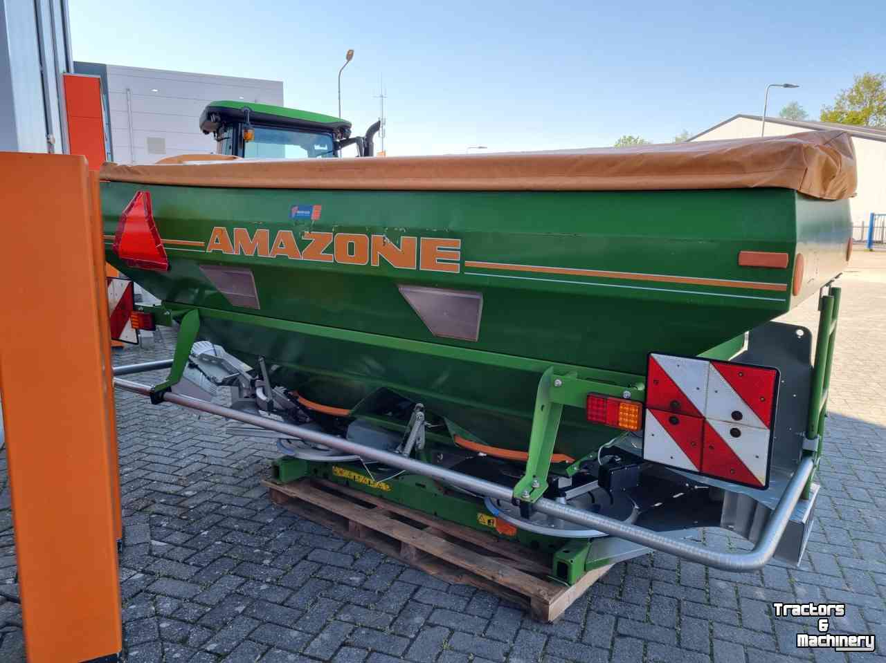 Fertilizer spreader Amazone ZA-M ultra 3000