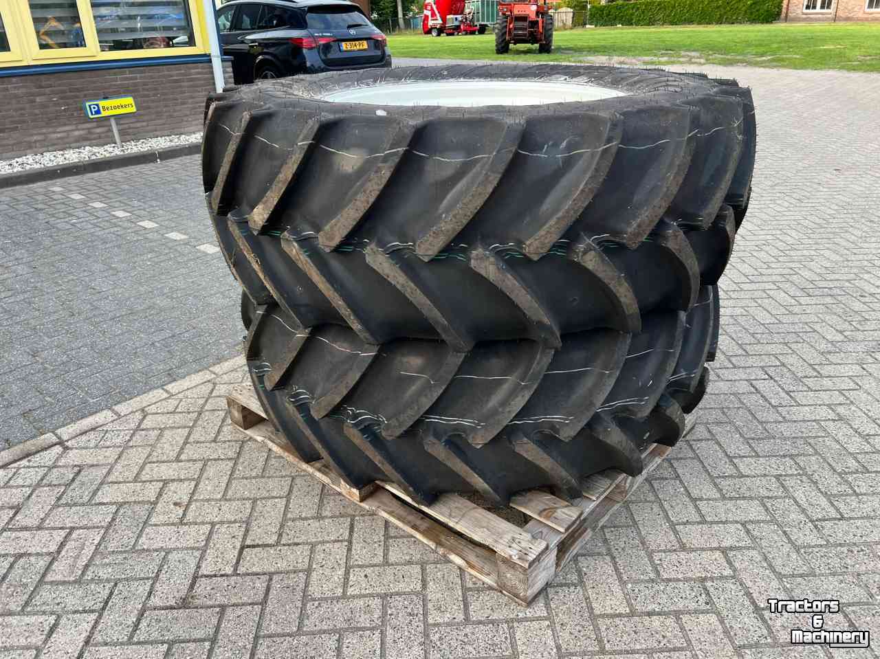 Wheels, Tyres, Rims & Dual spacers Mitas 540/65R34 NIEUW incl. NH velgen