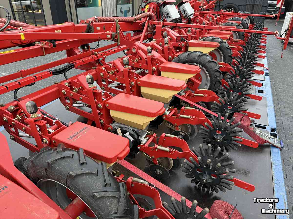 Seedbed combination Kverneland Unicorn SD zaaimachine