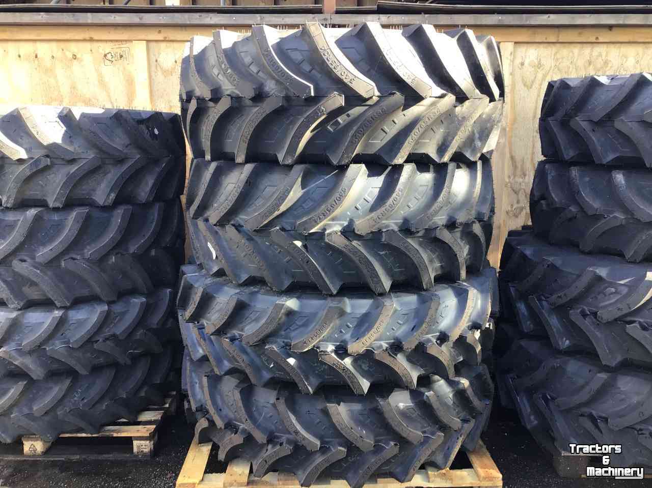 Wheels, Tyres, Rims & Dual spacers  Diverse