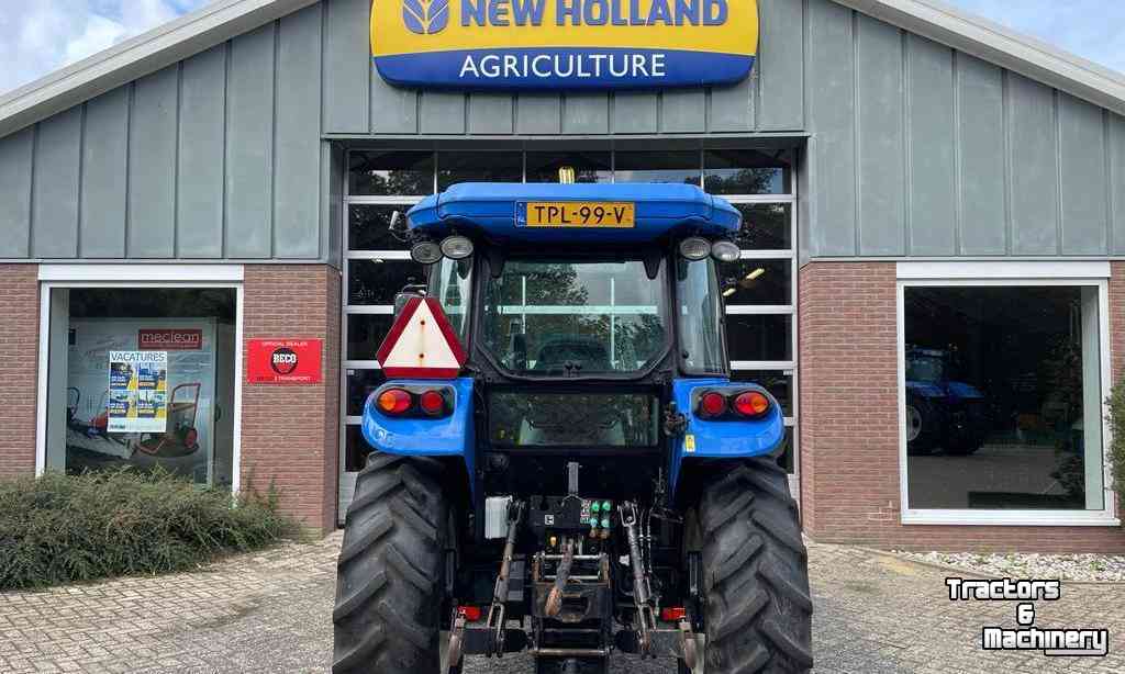 Tractors New Holland TD5.65 met Stoll 510TL voorlader / frontlader