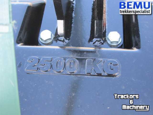 Frontweights  2500 KG gewichtenblok, frontgewicht