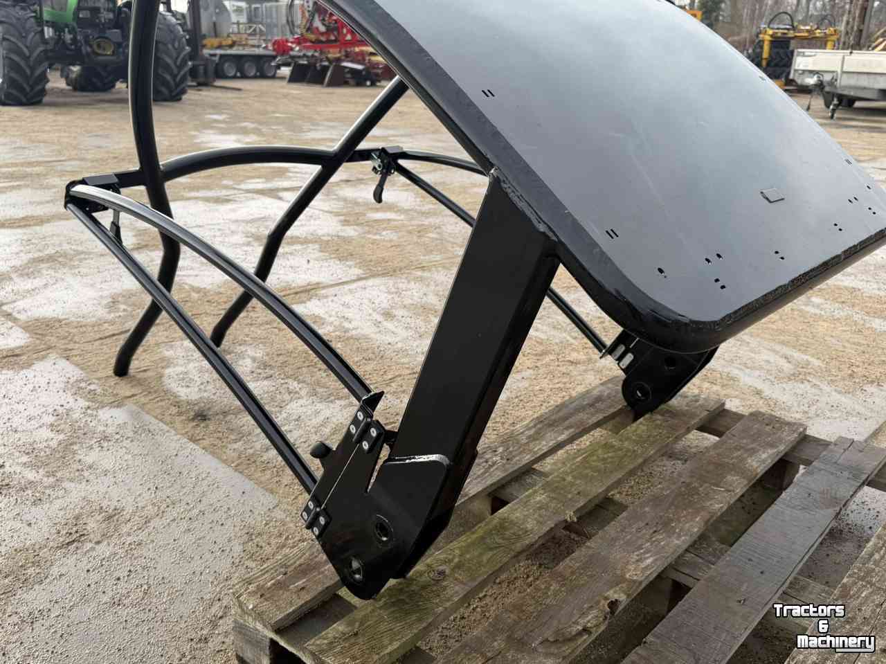 Other earthmoving and heavy equipment and accessories Giant Dak Cabine Huif Giant G2200 G2300
