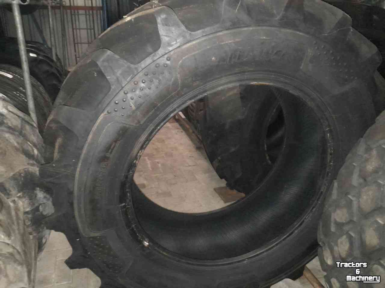 Wheels, Tyres, Rims & Dual spacers Alliance banden set 420/70R28