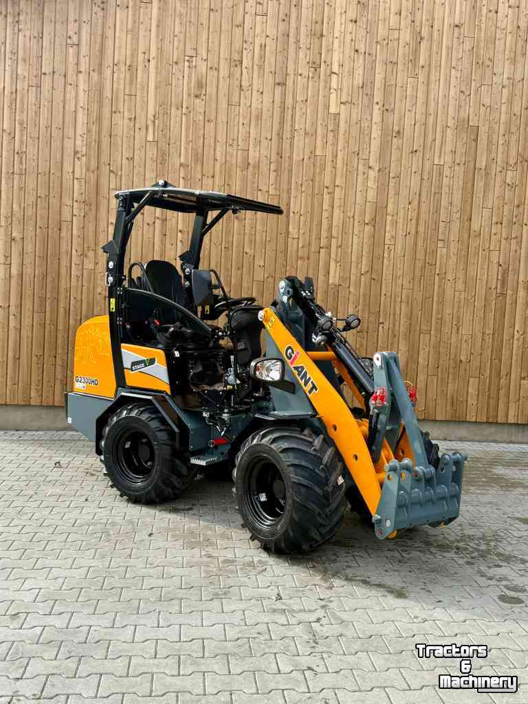 Wheelloader Giant G2300 HD