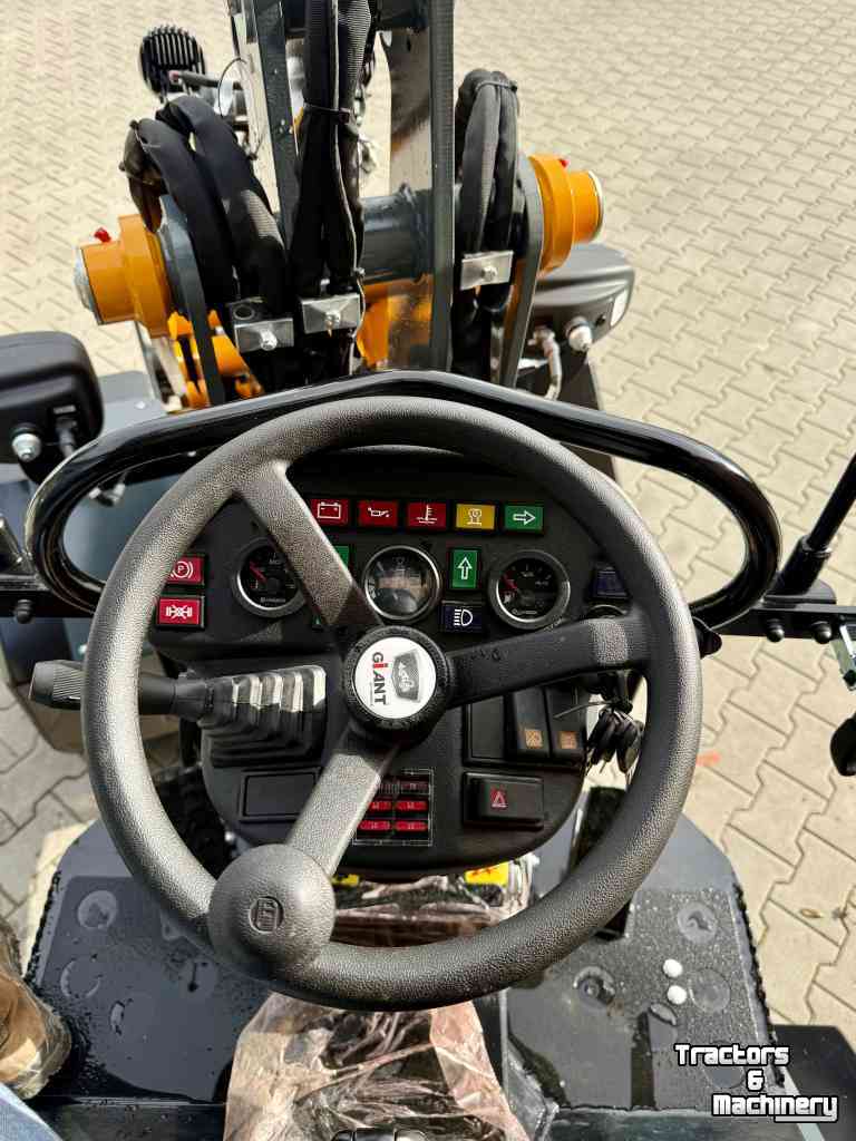 Wheelloader Giant G2300 HD