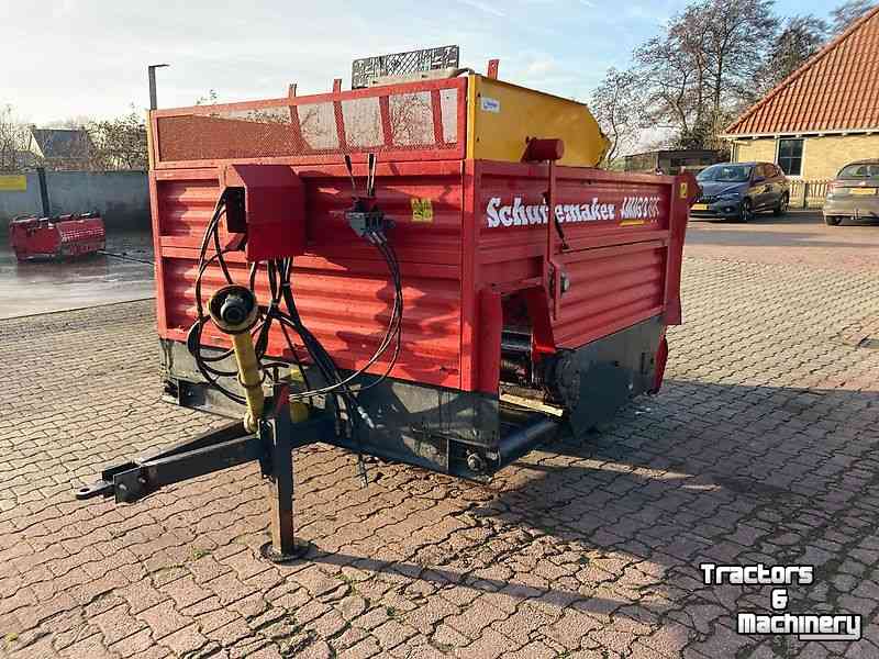 Silage-block distribution wagon Schuitemaker Amigo 20S Blokkenwagen
