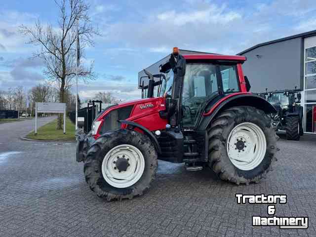 Tractor Valtra N123 Hitech5