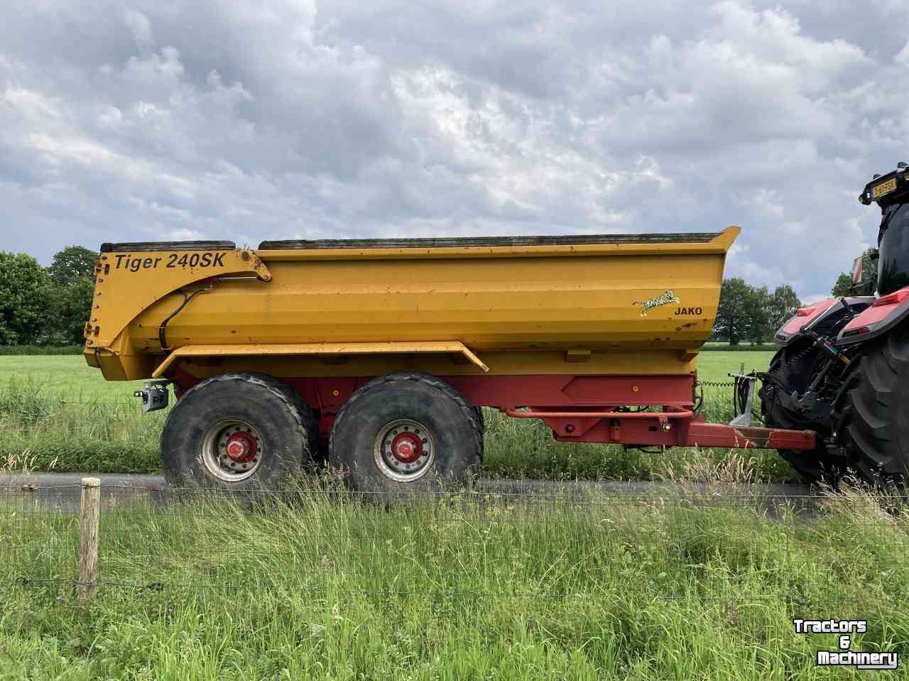 Earth- / Sand-dumper Jako VERHUUR / TE HUUR : Tiger 100S kipper 10 ton TE HUUR / VERHUUR  Beco VGM Veenhuis
