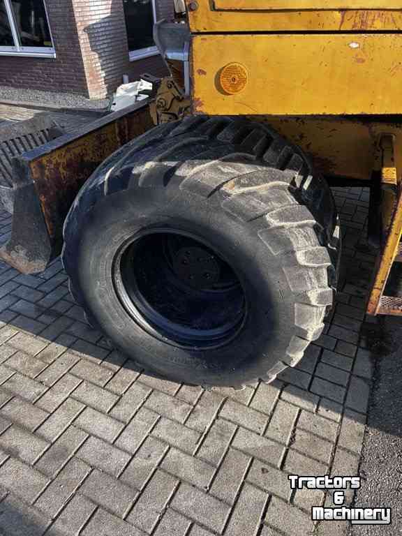 Excavator mobile Liebherr 900