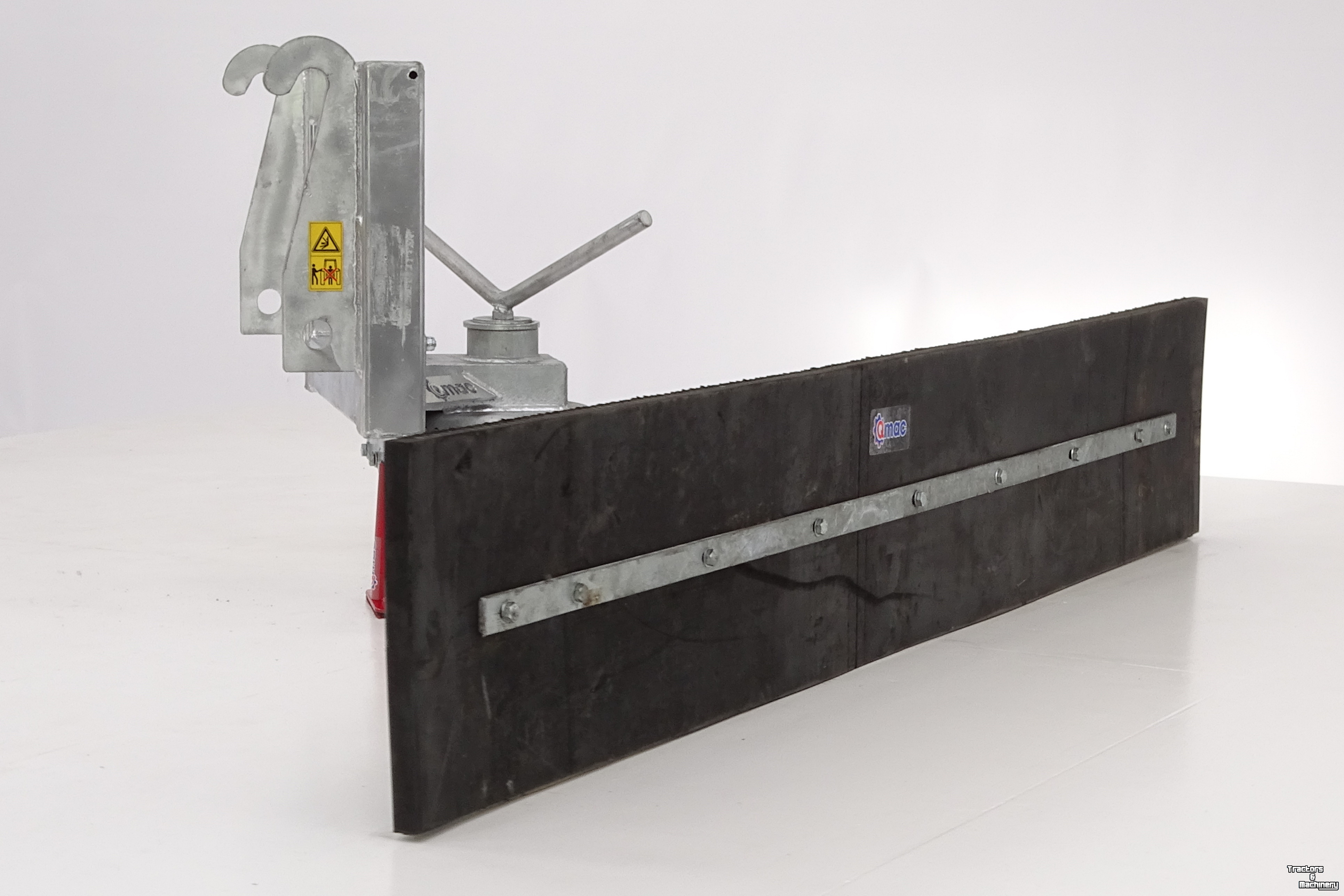 Manure scraper Qmac Gummischieber für futter 2.40 mtr mit anbau Weidemann