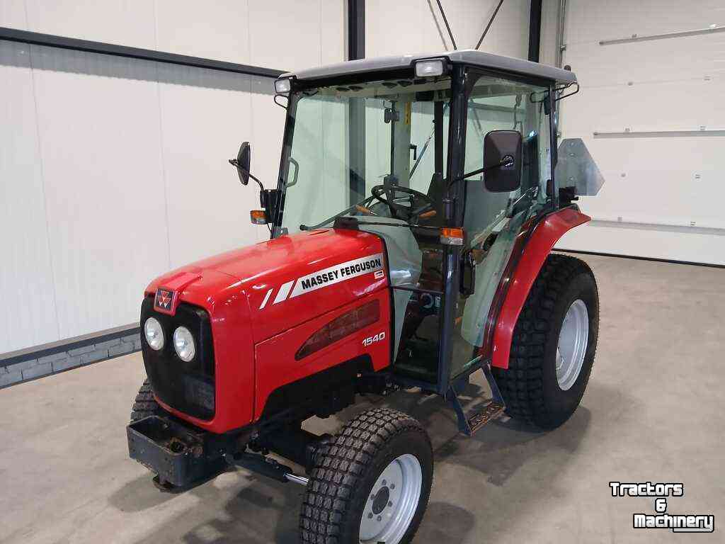 Tractor Massey Ferguson 1540