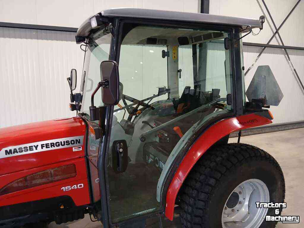 Tractor Massey Ferguson 1540