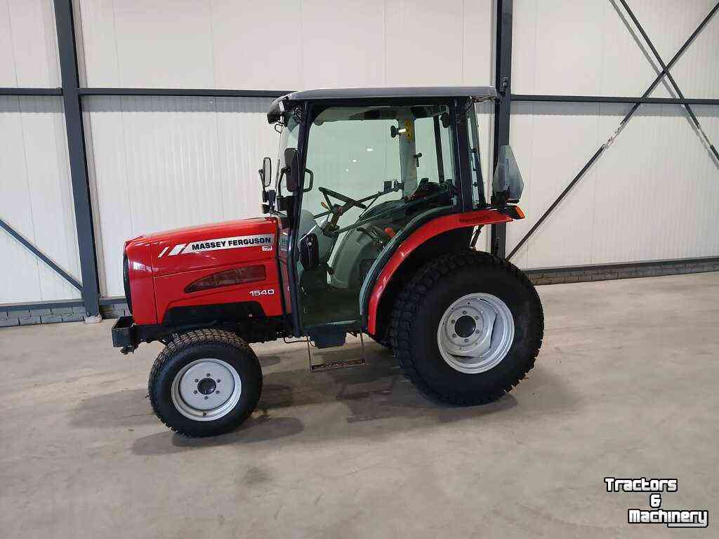 Tractor Massey Ferguson 1540