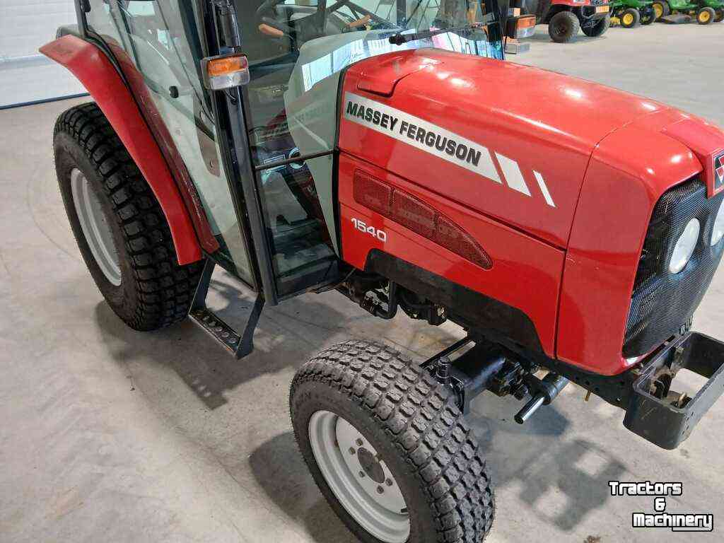 Tractor Massey Ferguson 1540