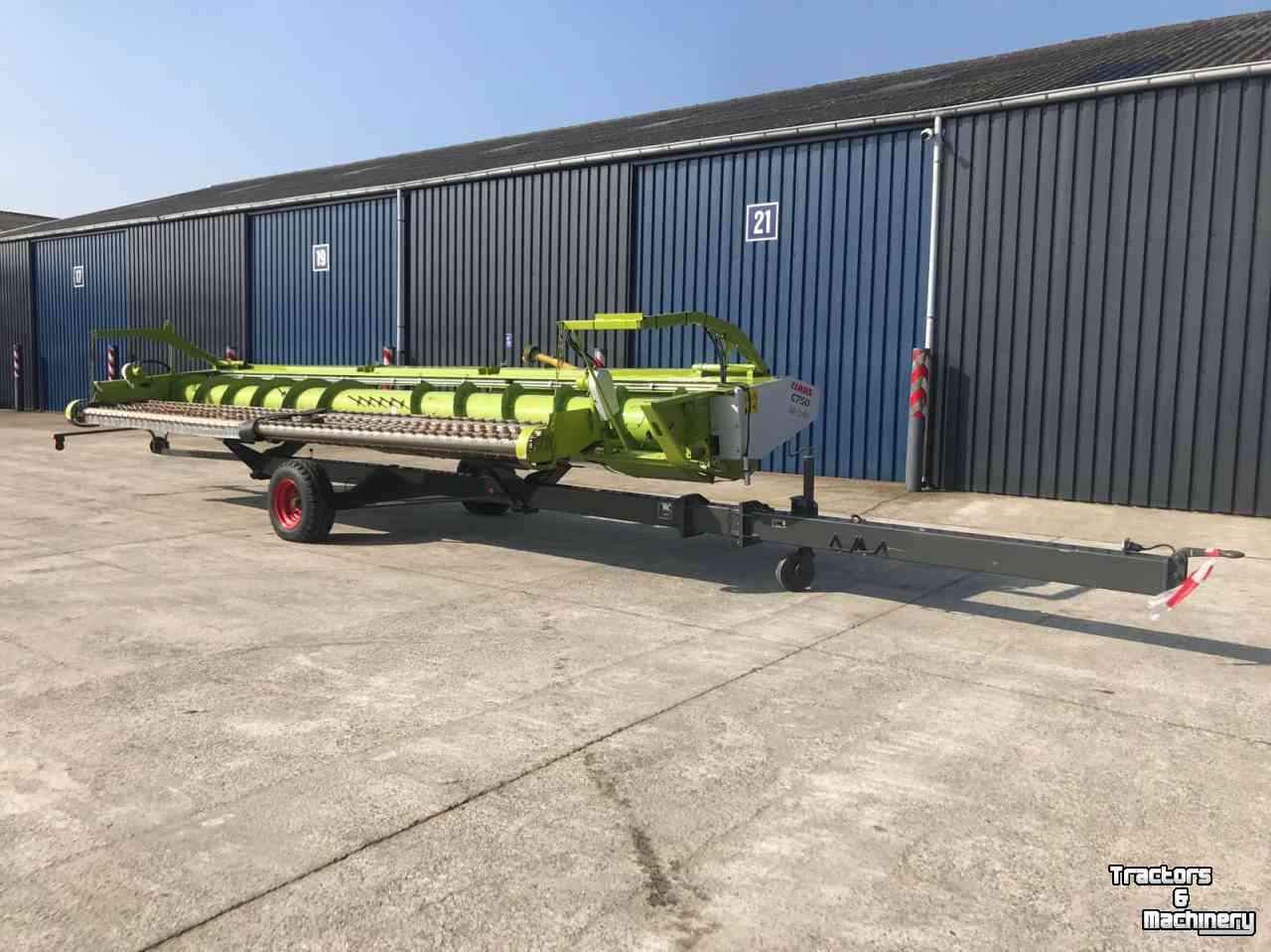 Combinehead & Pick-Up Claas C750 met graszaadopraper
