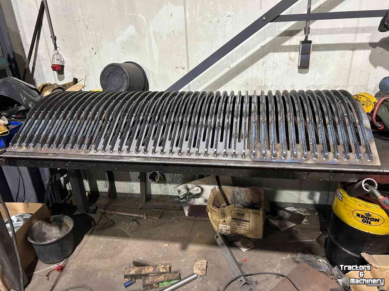 Self-loading wagon Veenhuis Invoerkanaal Veenhuis / Mengele 40 messen