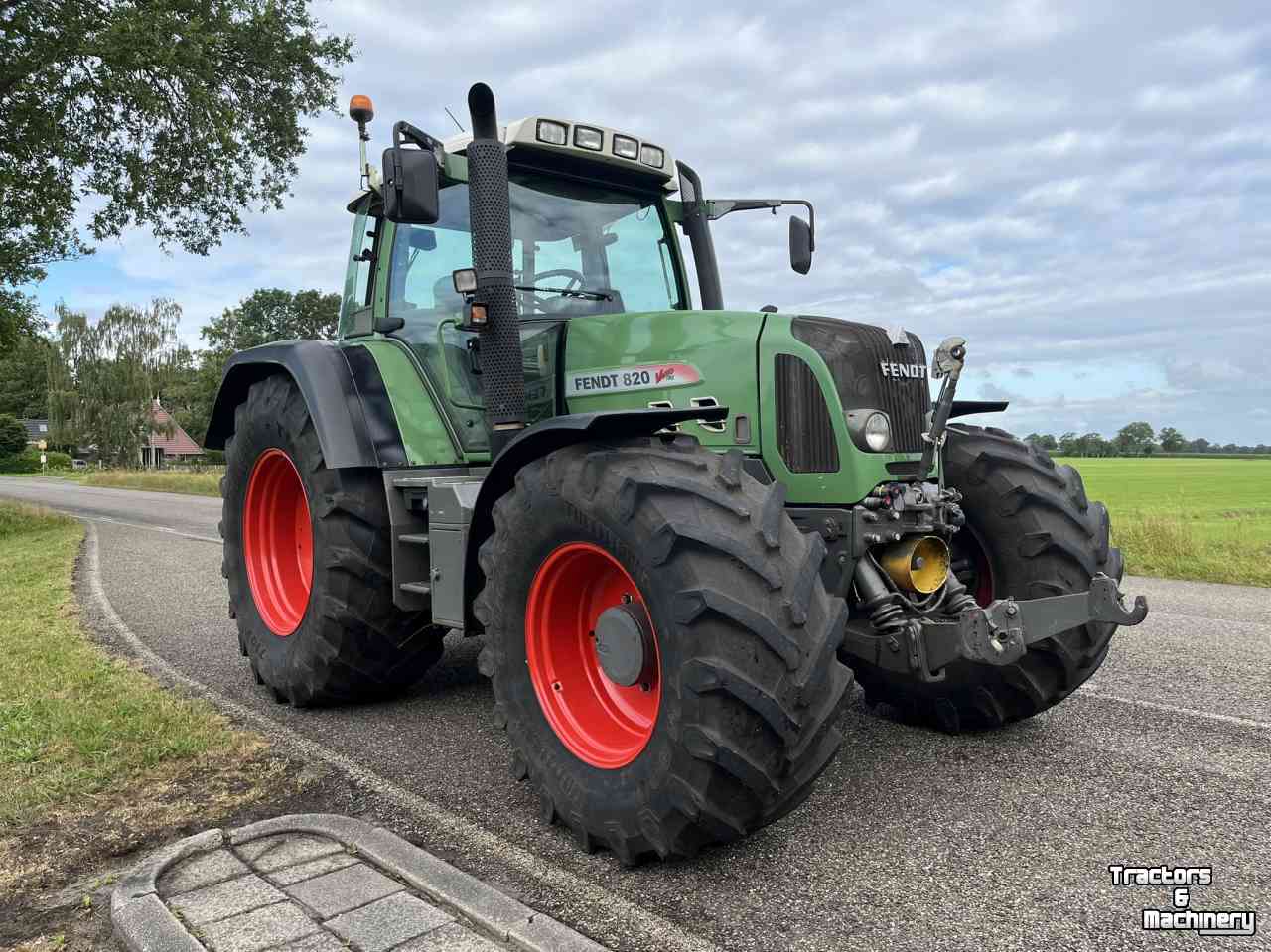 Tractor Fendt 820 Tractoren