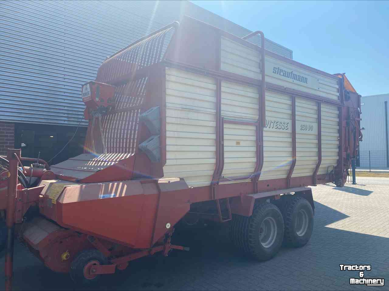Self-loading wagon Strautmann Vitesse 230 DO