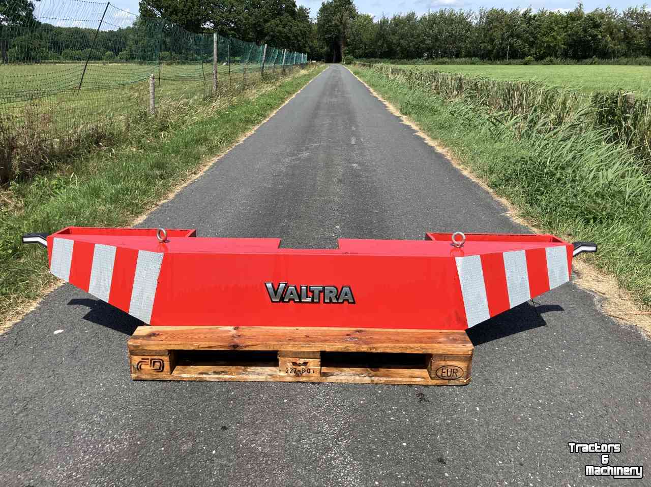 Front-bumper Valtra Valmet Trekkerbumper