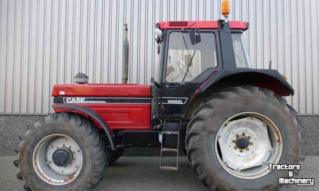 Tractors Case-IH 1455