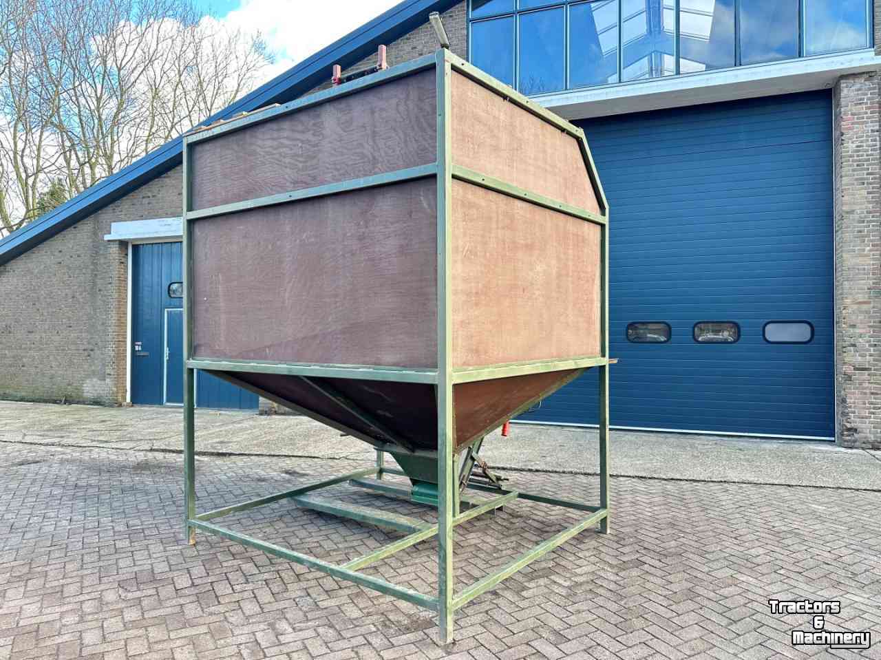 Other conveying equipment and accessories  Lewi Aardappelbunker