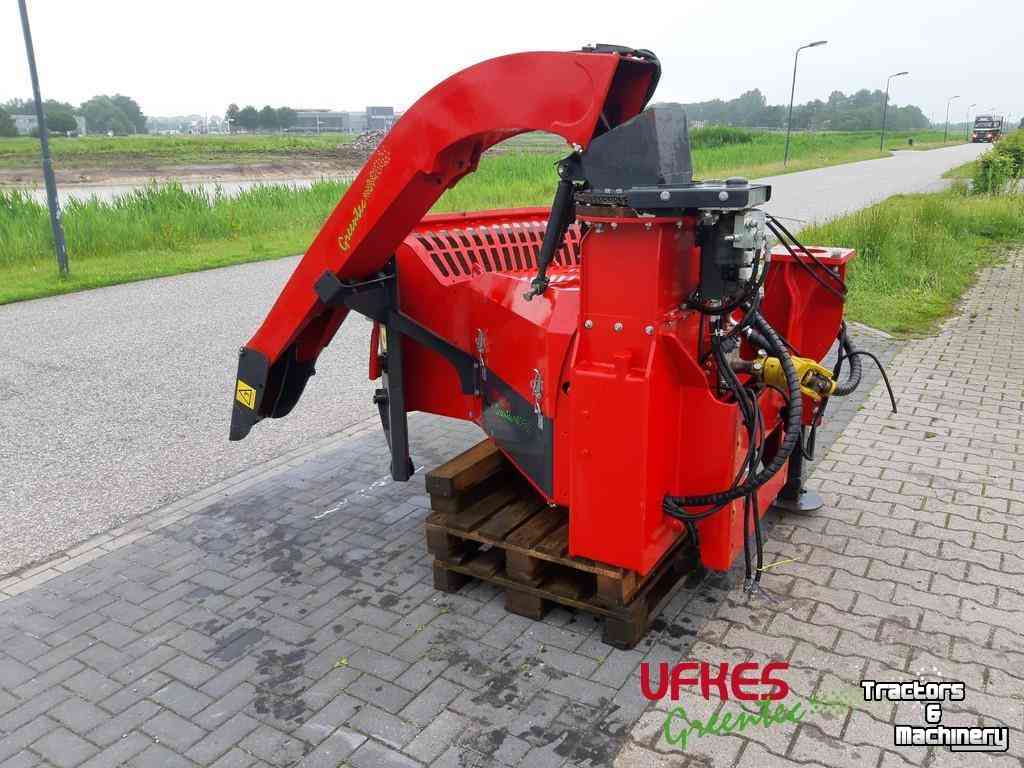 Wood shredder Greentec Cheetah 30 Unimog