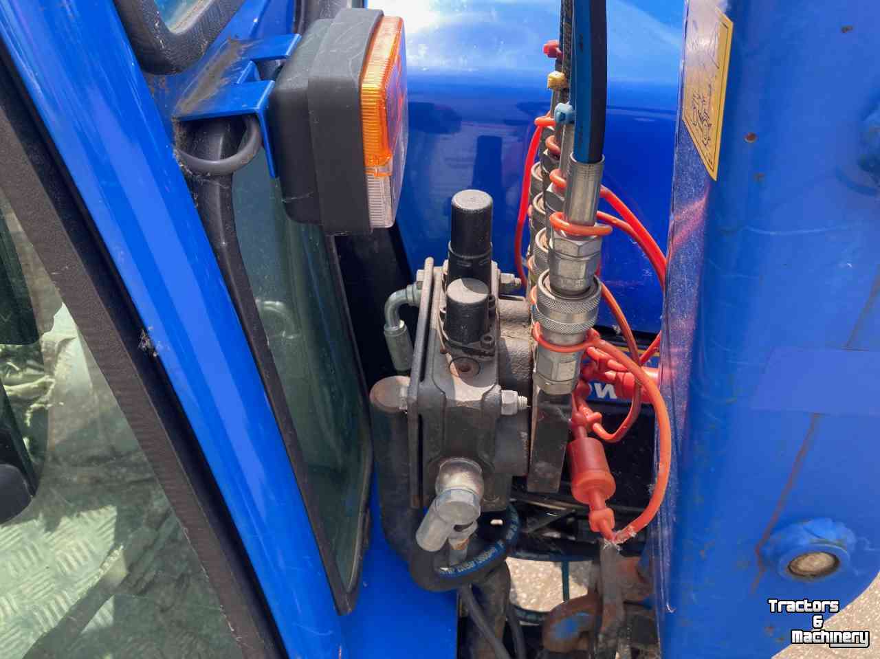 Horticultural Tractors New Holland TC24D  compact tuinbouw traktor