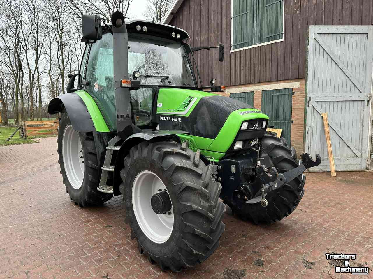 Tractors Deutz-Fahr TTV420 met 5945 uur
