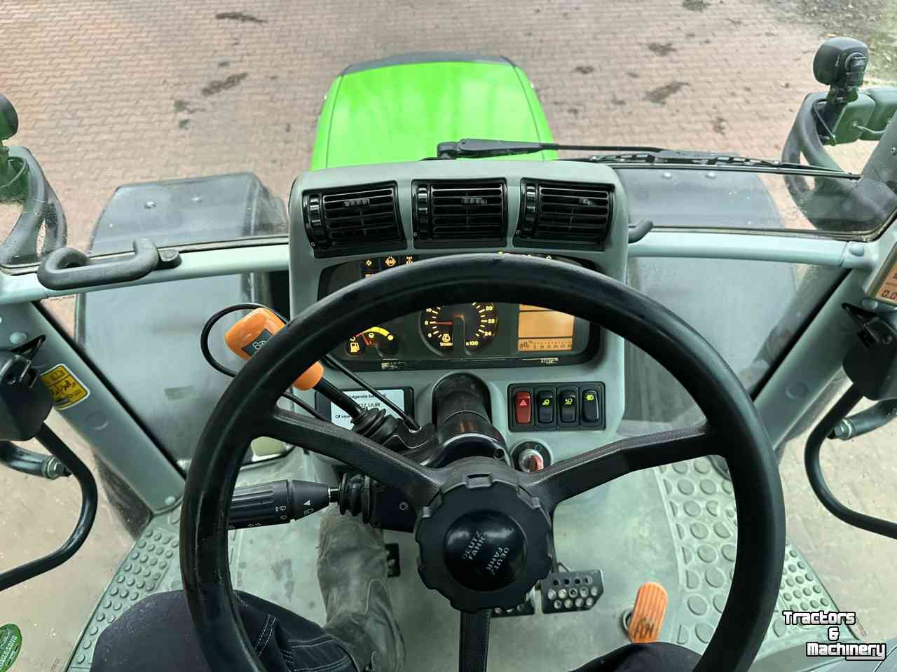 Tractors Deutz-Fahr TTV420 met 5945 uur