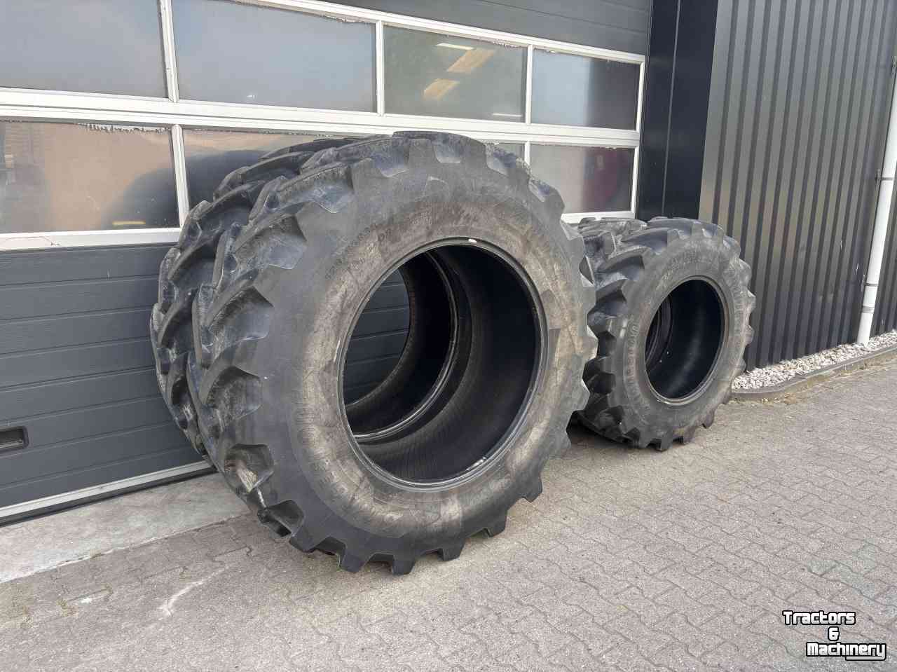 Wheels, Tyres, Rims & Dual spacers Bridgestone 520/85R38 en 420/85R28 VX-TRACTOR