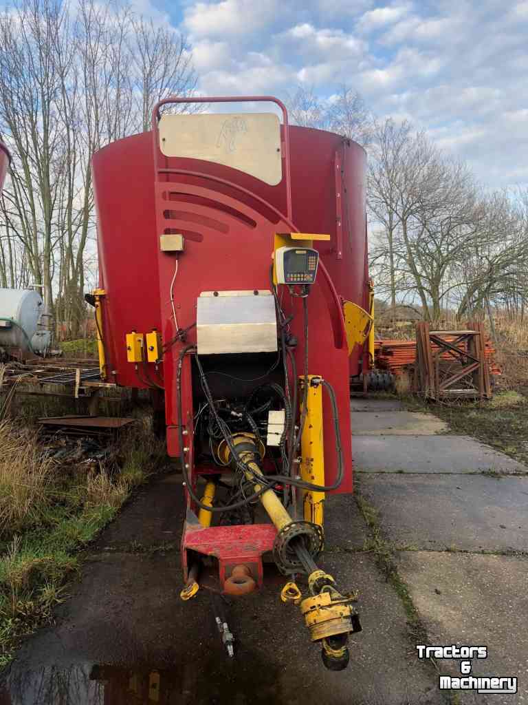Vertical feed mixer AGM 3 MW 360