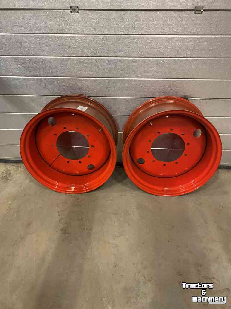 Wheels, Tyres, Rims & Dual spacers Titan 14Lx28
