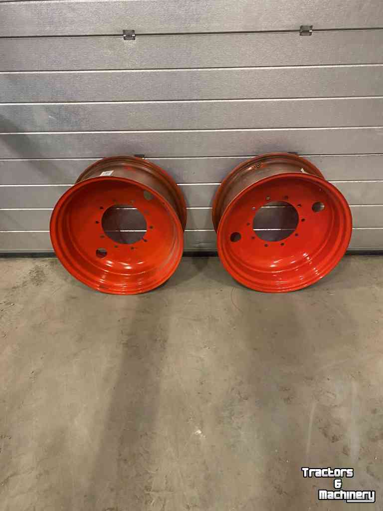 Wheels, Tyres, Rims & Dual spacers Titan 14Lx28