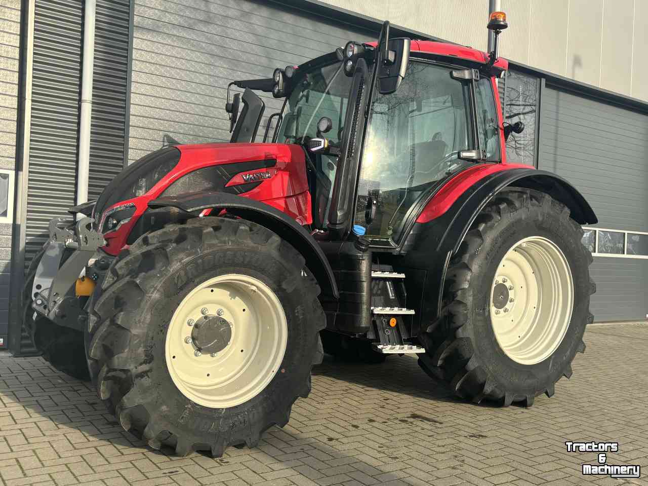 Tractor Valtra N175 Direct uitvoering