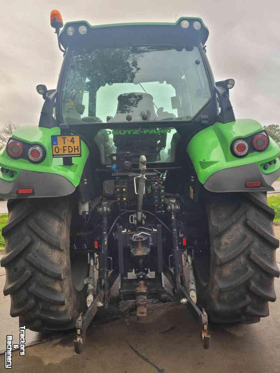 Tractor Deutz-Fahr 6130.4 TTV