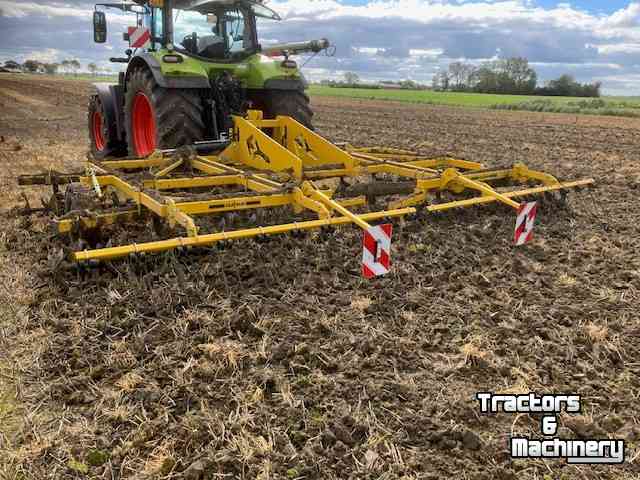 Disc harrow Claydon Terrastar messeneg