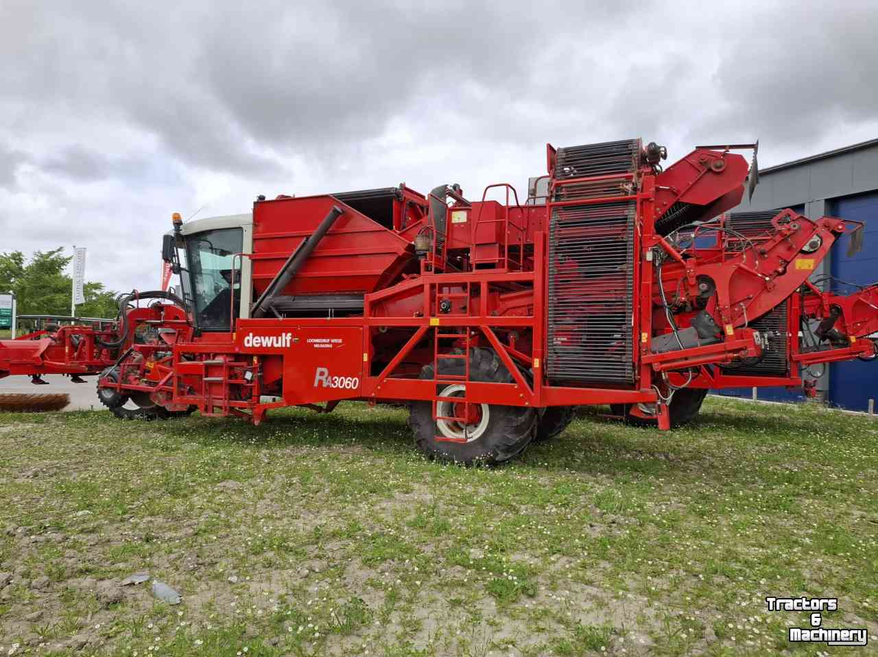 Potato harvester Dewulf RA3060