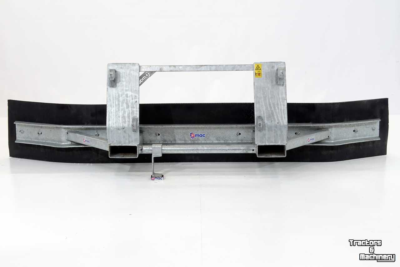 Rubber yard scraper Qmac Rubberschuif 270 met EURO aankoppeling Erfschuif / Modderschuif /