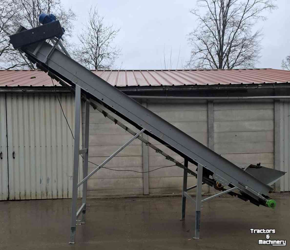 Elevator conveyor  Opvoerband / aanvoerband