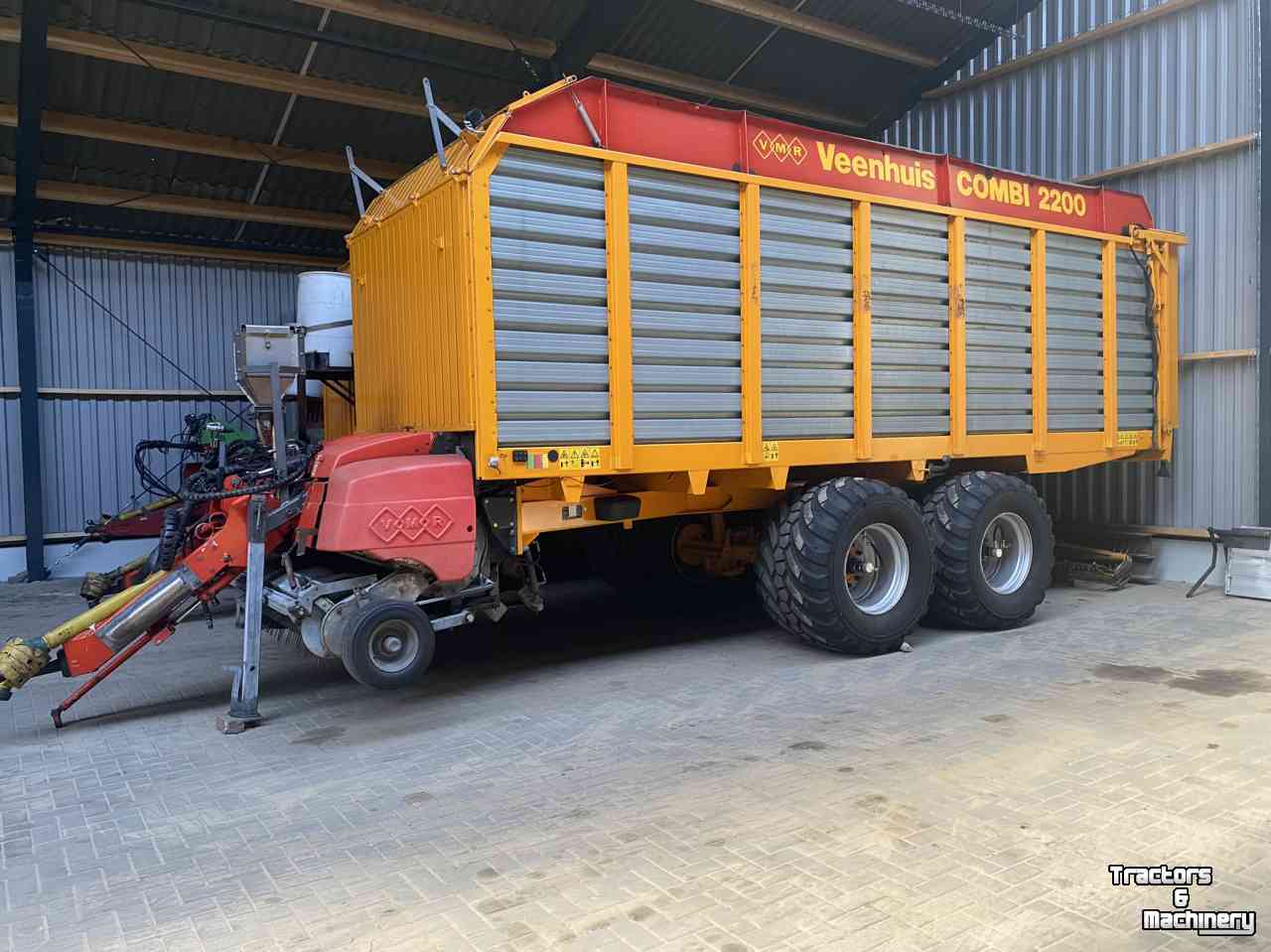 Self-loading wagon Veenhuis Combi 2200