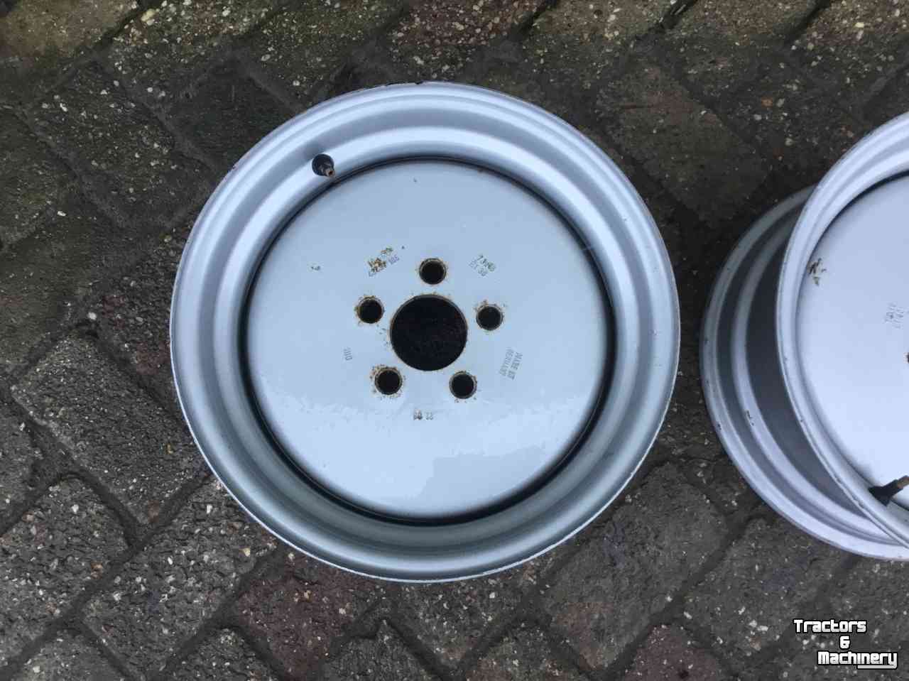 Wheels, Tyres, Rims & Dual spacers  7jx15