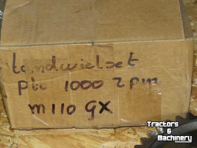 Used parts for tractors Kubota heel veel NIEUWE opbouw onderdelen