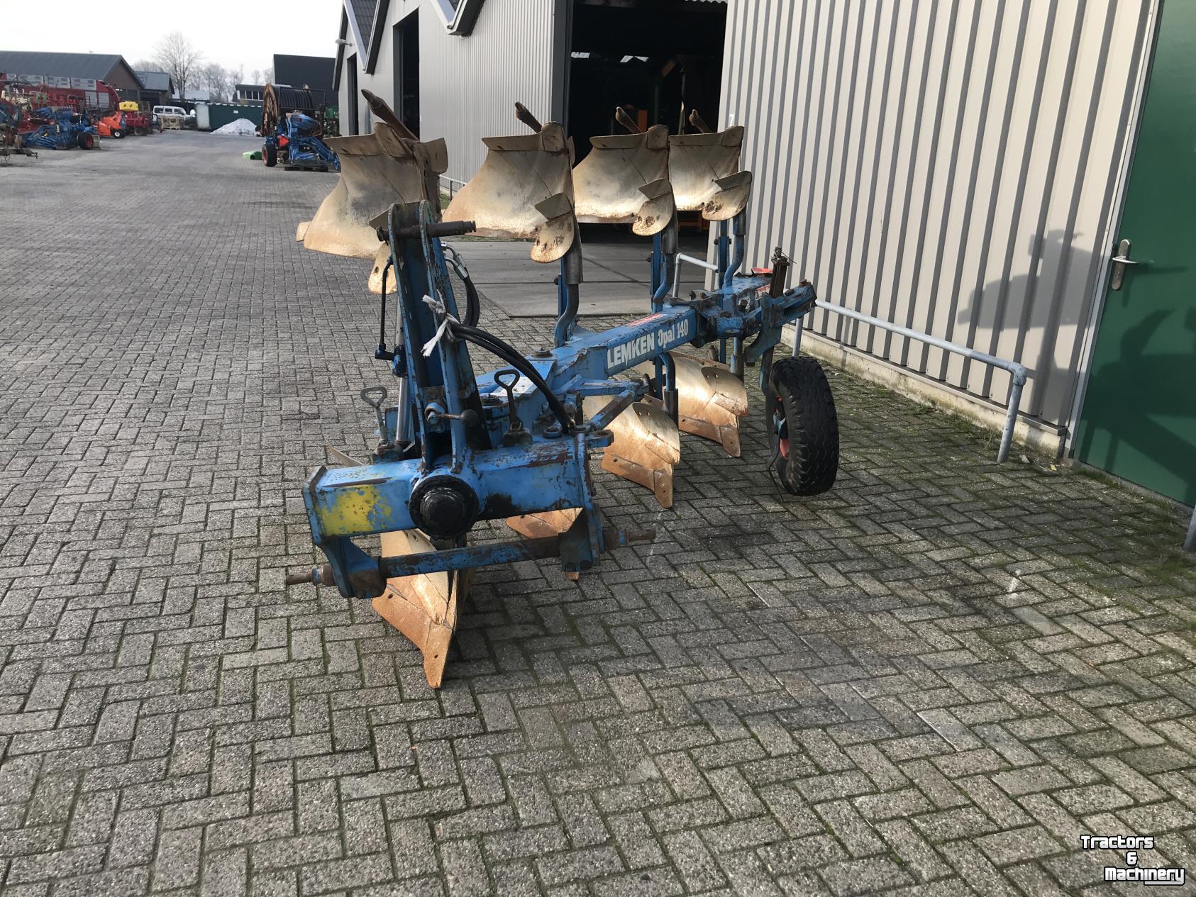 Ploughs Lemken Opal 140