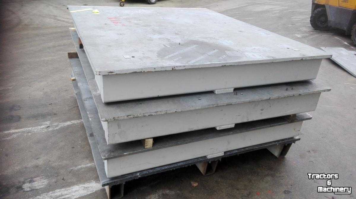 Worktable  Stalen gevlakte platen geschikt voor werktafel