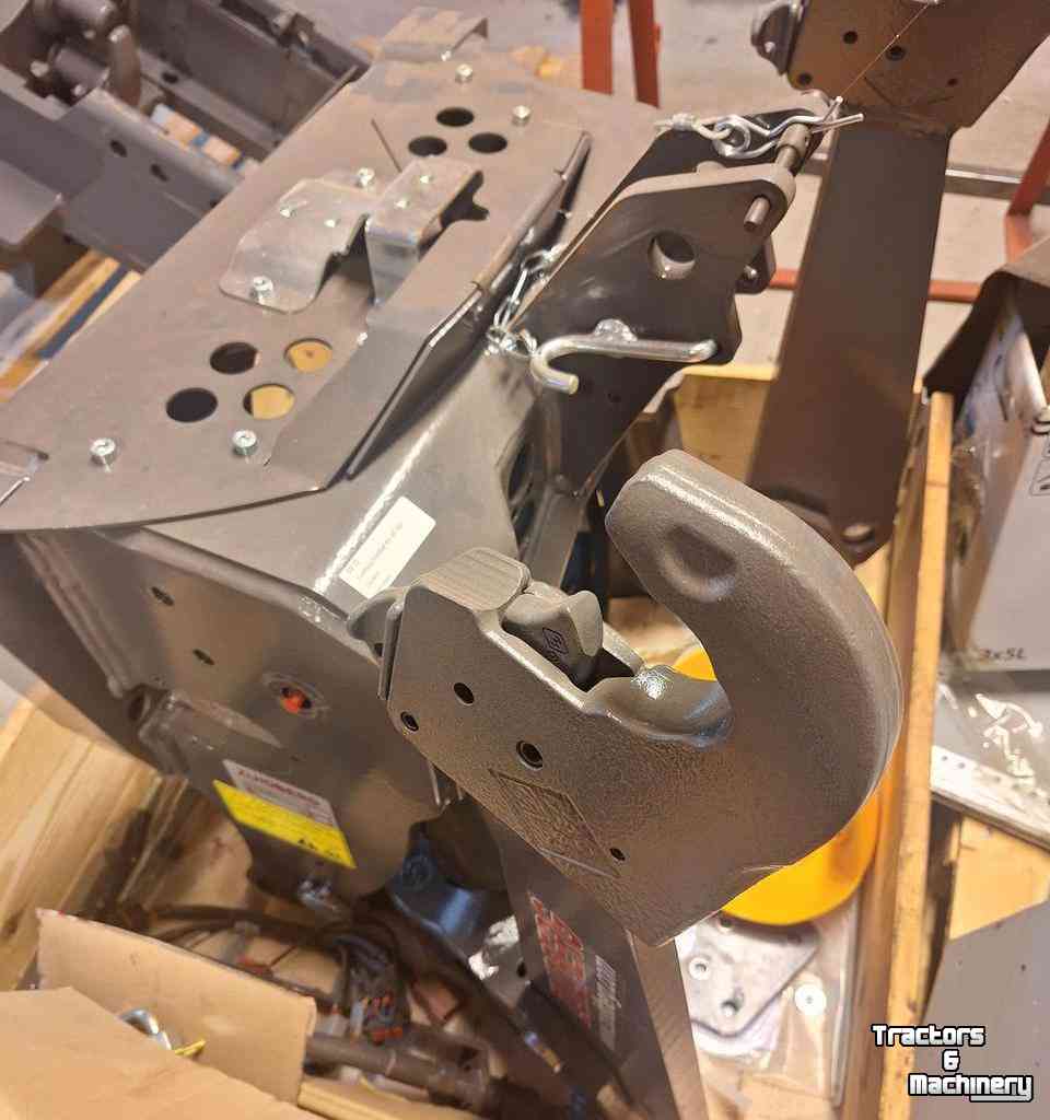 Front-hitch & Pto Zuidberg 28 kN Fronthef / Frontlift MF 5S-serie